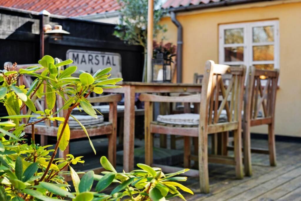 Villa Hyggeligt Gammelt Fiskerhus I Marstal Esterno foto